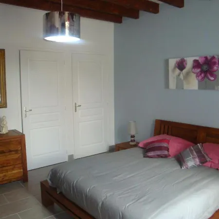 Gite Renove, Draps Inclus, Terrasse, Salle De Jeux, Poele, Wifi, Animaux Ok, Parking, Campagne Calme - Fr-1-489-410 Ferienhaus Saint-Priest-d'Andelot